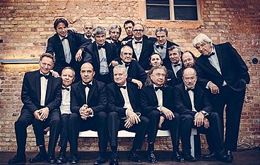 The Swinging Christmas Show