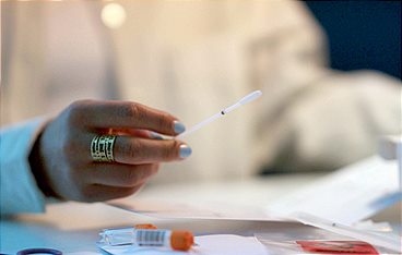 DNA-Tests - Das Geschäft mit den Genen