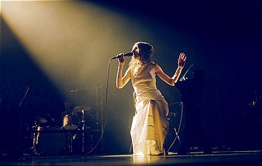 PJ Harvey - Live in Paris 2023