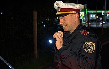 Polizei im Einsatz - Tatort Straße