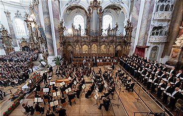 Simon Rattle dirigiert "Die Schöpfung"