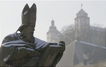 Von Wachsstöcken und Christstollen