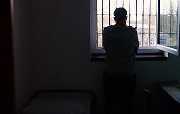 Jung. Brutal. Außer Kontrolle? - Jugendgewalt in Hessen