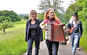 Kreuz und quer zu Fuß durch Hessen