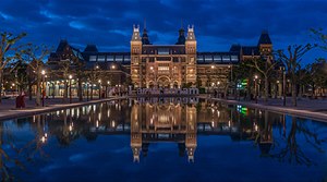 Neue Folge „Magie der Museen“: Starfotograf Erwin Olaf führt durch das Rijksmuseum in Amsterdam 