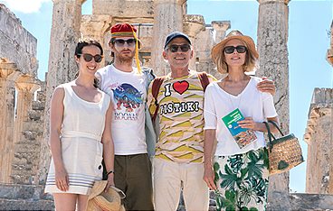 Akropolis Bonjour - Monsieur Thierry macht Urlaub