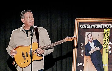 Viktor Gernot: Schiefliegen