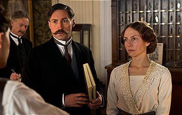 Das weiße Haus am Rhein (1)