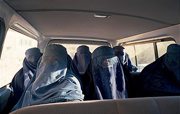 Frauen unter den Taliban - Funken des Widerstands