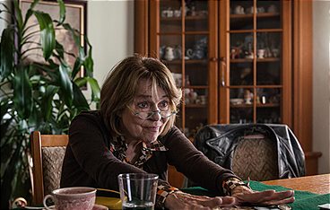 Pokerface - Oma zockt sie alle ab