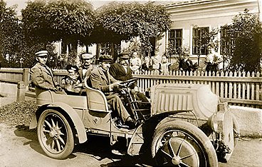 Erfolgsgeschichten in Rot-Weiß-Rot: Vom Steyr-Baby zum Austroporsche