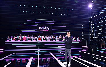 Balls - für Geld mache ich alles