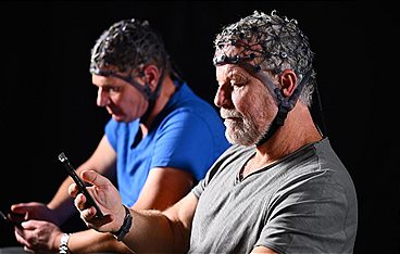 JENKE. Experiment. Nicht ohne mein Handy - Wie uns Social Media und Smartphones abhängig machen