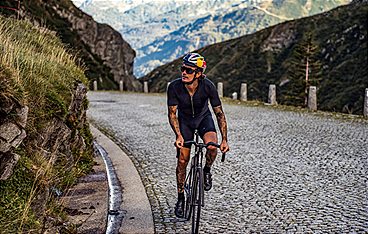 Bike Doku: Mit dem Fixed Gear Bike über die Alpen