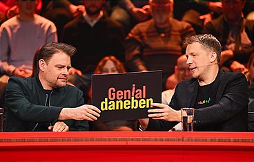 Genial daneben
